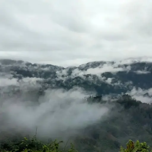 Amanecer en la aldea Seseb, Lanquín. ,Foto Emisroas Unidas Cobán