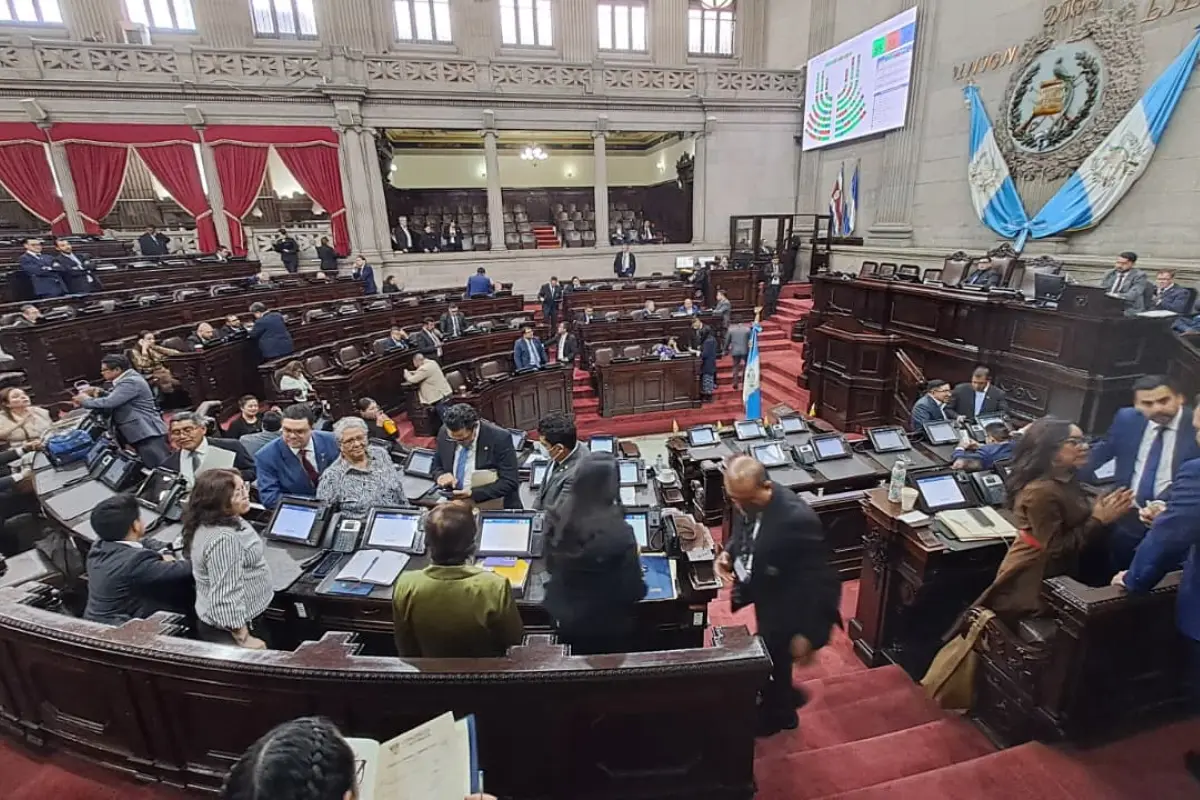 Con 135 votos a favor el Congreso aprobó la iniciativa de ley que busca realizar la juramentación de los magistrados a la Corte de Constitucionalidad., Foto Omar Solís