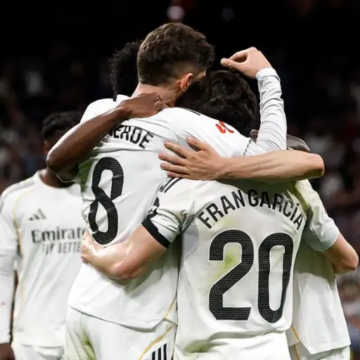 Real Madrid cerró el partido con siete canteranos 
