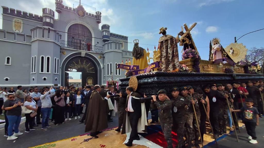 Jesús Nazareno de la Misericordia llena de fe y devoción la capital | Alex Meoño