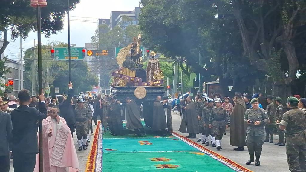 Jesús Nazareno de la Misericordia llena de fe y devoción la capital | Alex Meoño