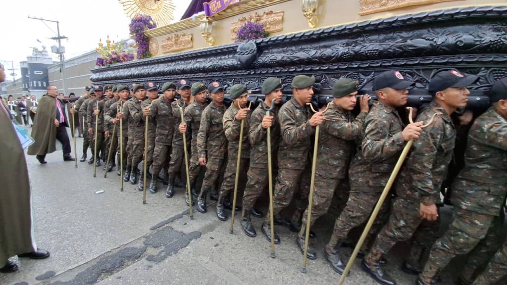 Jesús Nazareno de la Misericordia llena de fe y devoción la capital | Alex Meoño