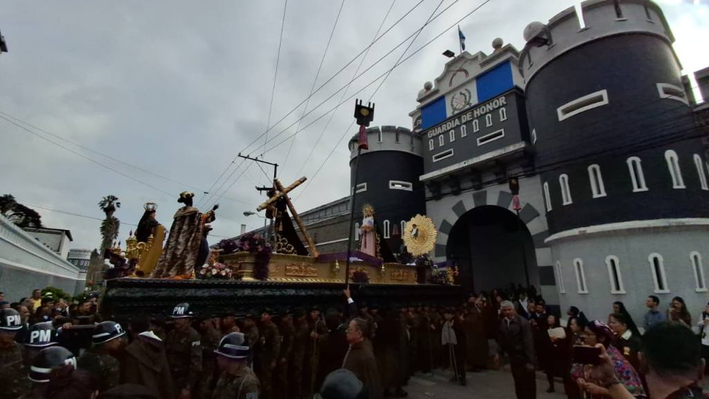 Jesús Nazareno de la Misericordia llena de fe y devoción la capital | Alex Meoño