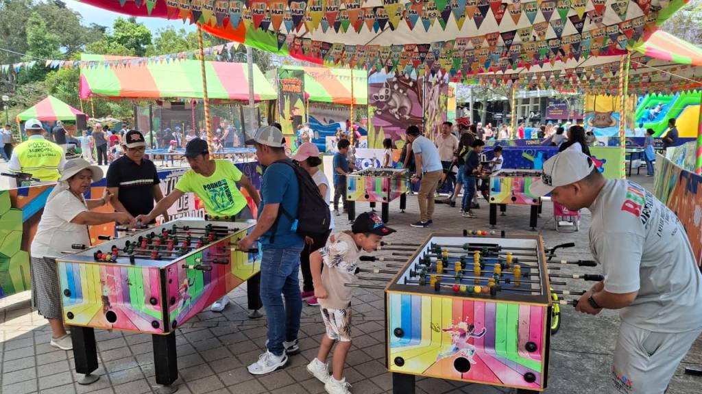 Guatemaltecos disfrutan del Festival de Verano en Pasos y Pedales | Alex Meoño