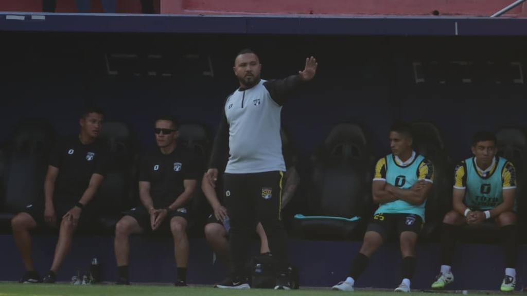 Clausura 2026: Municipal vs. Aurora  | Alex Meoño