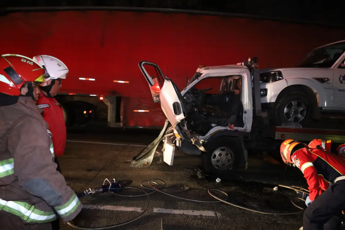 ., Bomberos Municipales