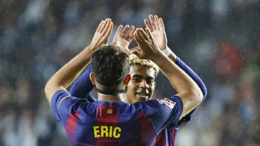 Lamine Yamal y Eric Garcia se reincorporan al grupo