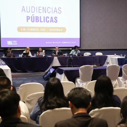 sistentes a la audiencia Pública ante la Comisión Interamericana de Derechos Humanos (CIDH) este viernes, en Ciudad de Guatemala ,Foto EFE
