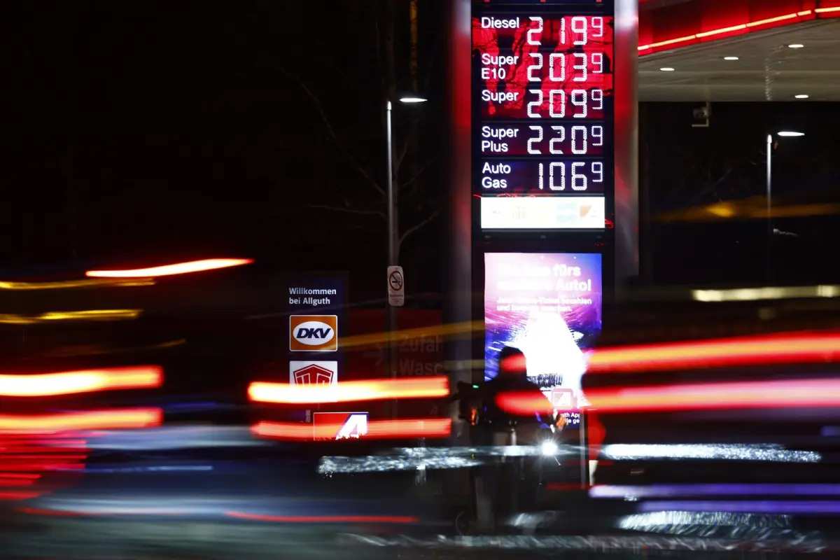 Precios de la gasolina, EFE