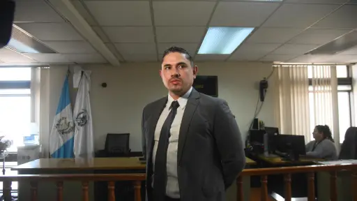 Condenan a exviceministro por crimen contra asesor legal del Congreso