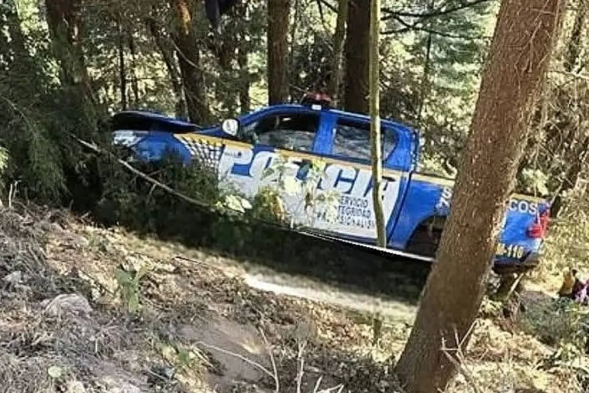 El vehículo de la PNC cayó a un barranco en San Marcos., Bomberos Municipales Departamentales