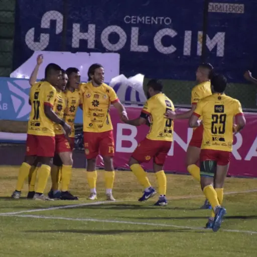Celebración de Marquense en el estadio Marquesa de la Ensenada 