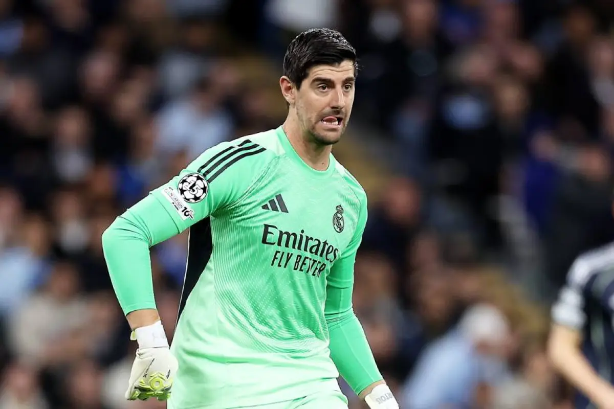 Courtois, mes y medio de baja por una lesión muscular