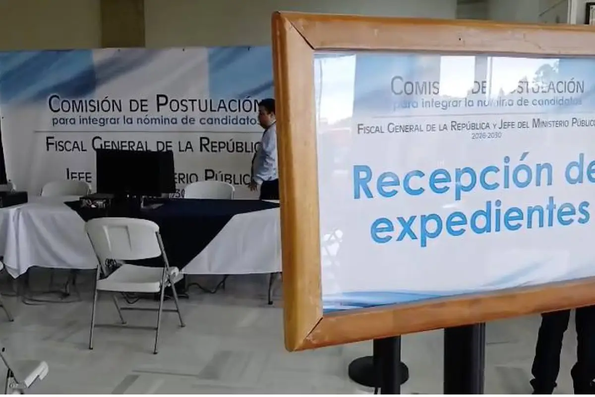 Las pruebas de descargo de aspirantes a fiscal general y jefes del Ministerio Público son entregadas en el Palacio de Justicia., Ángel Oliva/EU