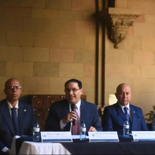 Autoridades del Ministerio de Gobernación, incluido el ministro Marco Antonio Villeda, en conferencia de prensa el jueves 19 de marzo de 2026. ,Omar Solís/Emisoras Unidas