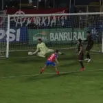 Xelajú le remonta a Municipal y es tercero de la Liga Nacional t