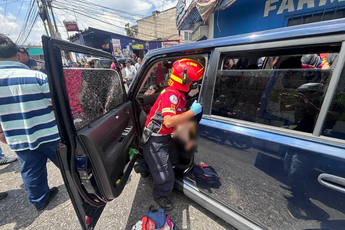 Una mujer murió tras un ataque armado en la zona 19., Bomberos Municipales