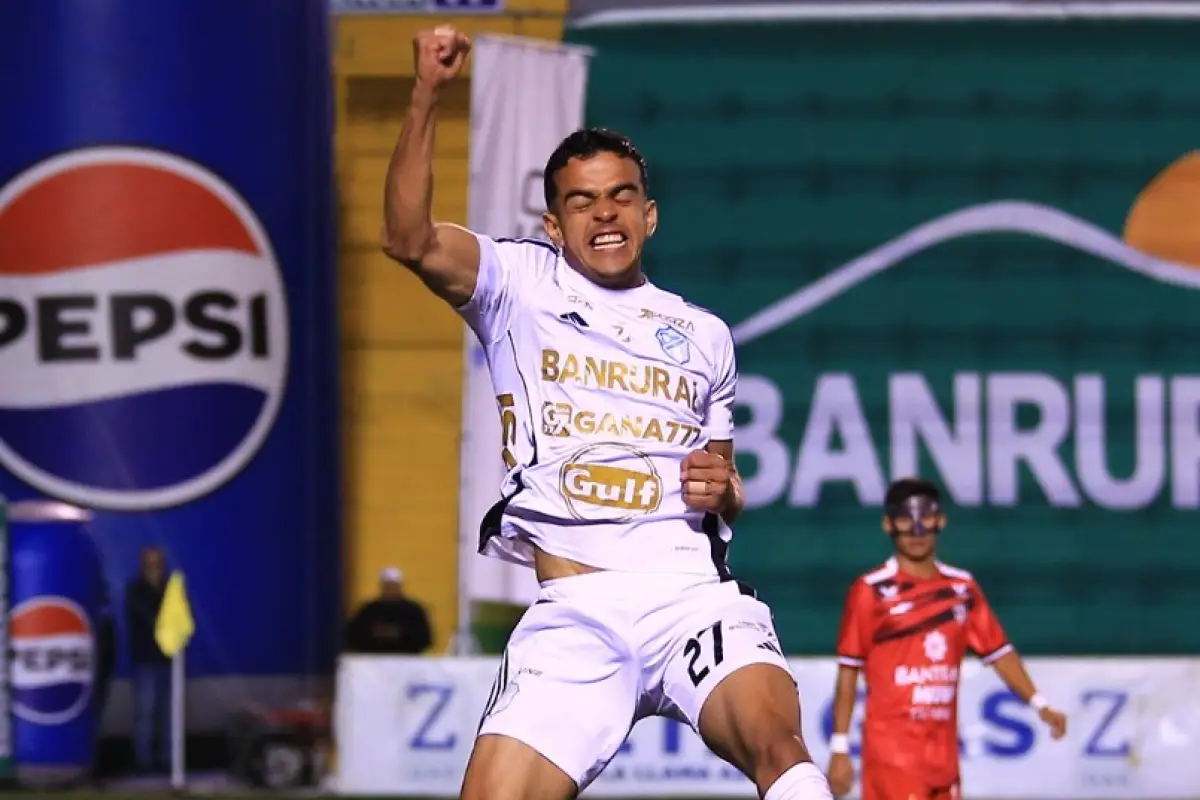 Comunicaciones es el actual líder del Torneo Clausura 2026 