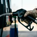 Sube entre Q1 y Q2 el precio del galón de combustiblet