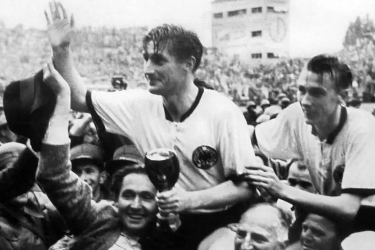 Suiza organizó la quinta Copa del Mundo, la cual ganó Alemania Federal 