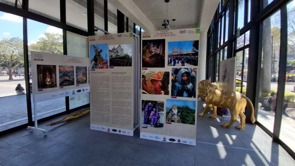 Exposición Memorias de los Cucuruchos inmortaliza la fe católica | Álex Meoño
