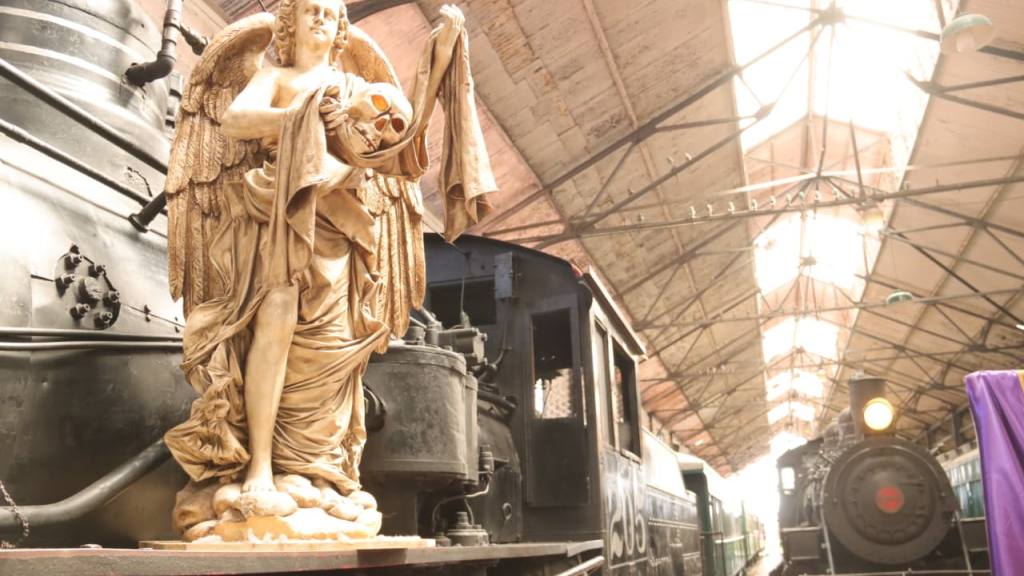 Museo del Ferrocarril invita a la exposición devocional de El Calvario  | Alex Meoño