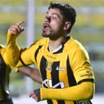 Darwin Lom marca triplete con el Club The Strongestt