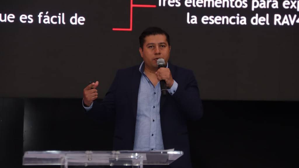 RAV4 de Toyota: tecnología, seguridad y confort | Alejandro Meoño