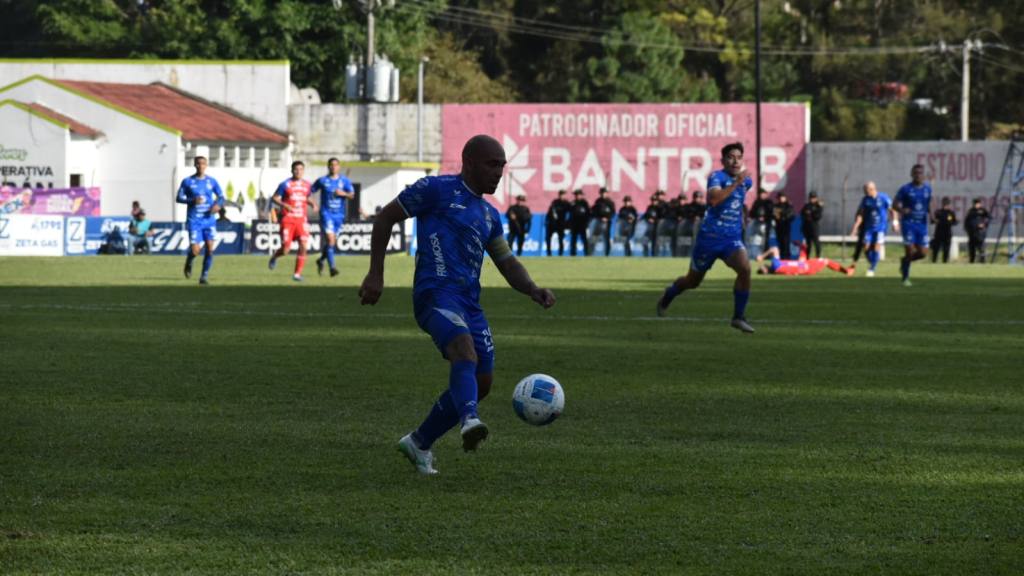 Clausura 2026: Cobán Imperial vs. Xelajú     | Carlos Cu Col 