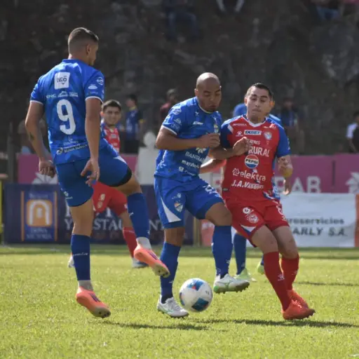 Cobán Imperial perdió el liderato en el cierre de la primera vuelta de la fase regular del Clausura 2026