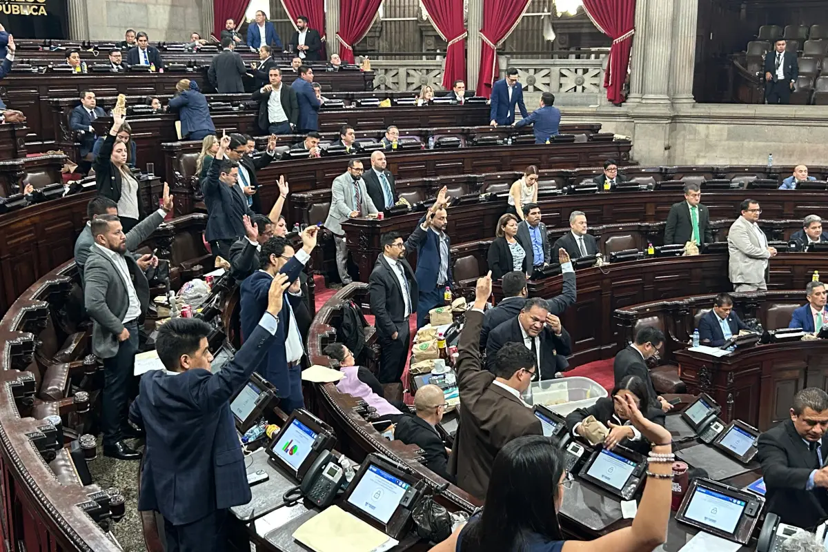 El Congreso desarrolla la sesión en la que se elige a magistrado titular y magistrado suplente de la Corte de Constitucionalidad. , Foto Omar Solís