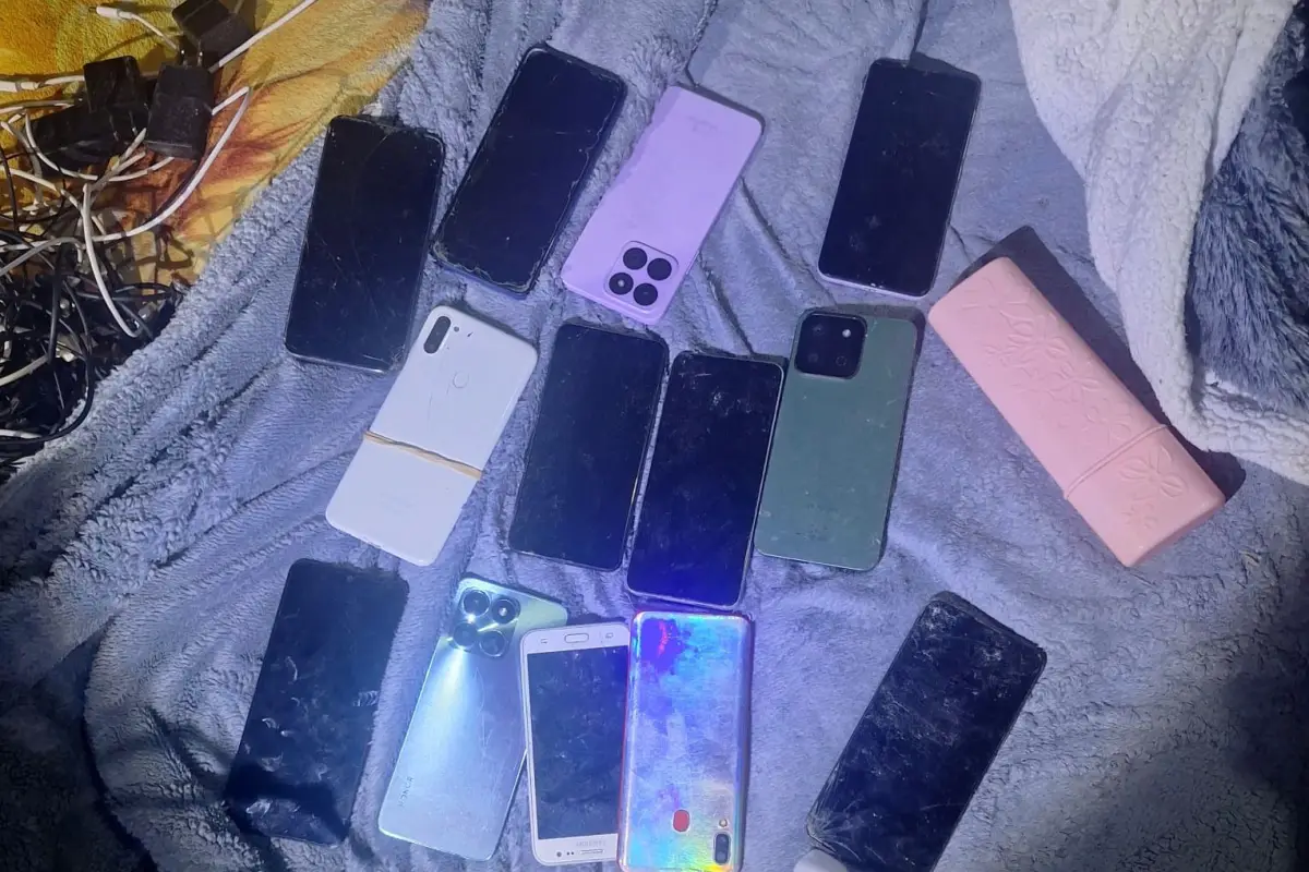 Celulares decomisados en requisas en Pavón y el COF, en Fraijanes., Sistema Penitenciario