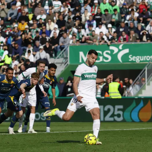 Rafa Mir, delantero del Elche - EFE