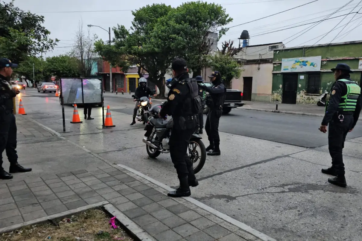 Parte de los operativos en desarrollo en la zona 3., PNC
