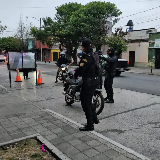 Parte de los operativos en desarrollo en la zona 3. ,PNC