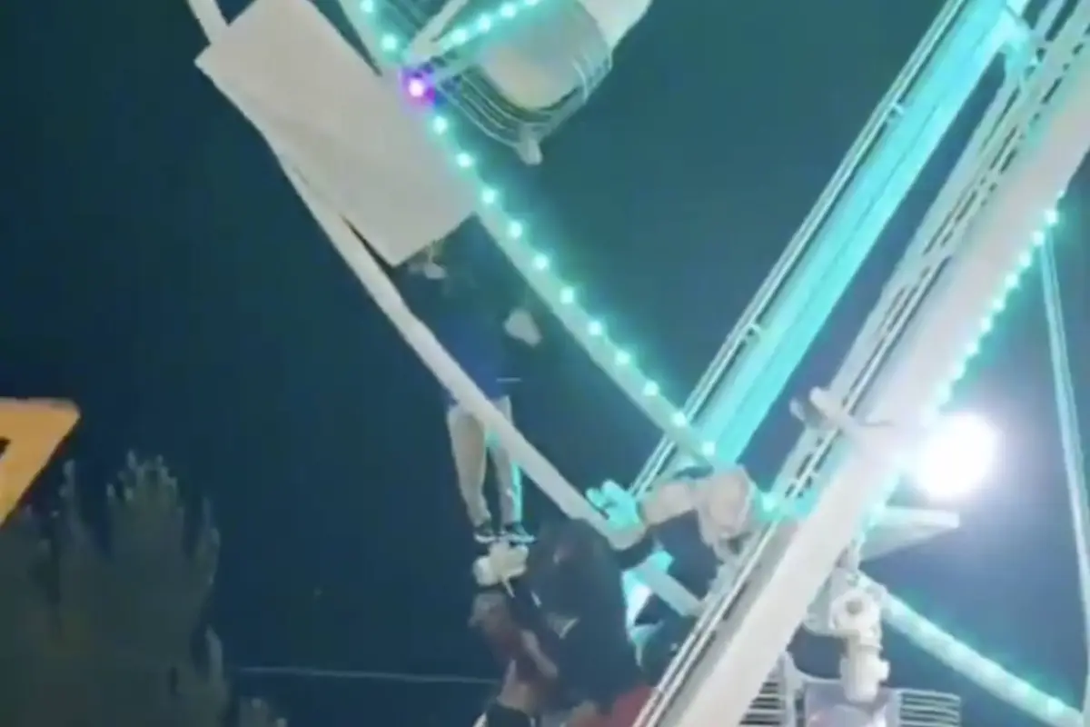 Mujer cae de rueda de Chicago en Tres Arroyos., Captura de pantalla video de X.