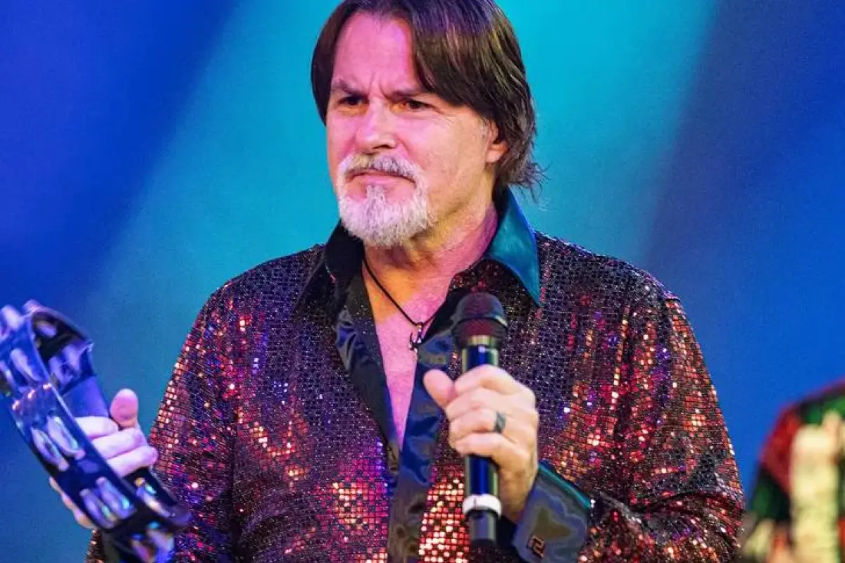 Tommy DeCarlo, Instagram