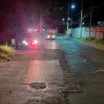 Vehículo cae a barranco en ruta al Pacífico; rescatan a conductorat