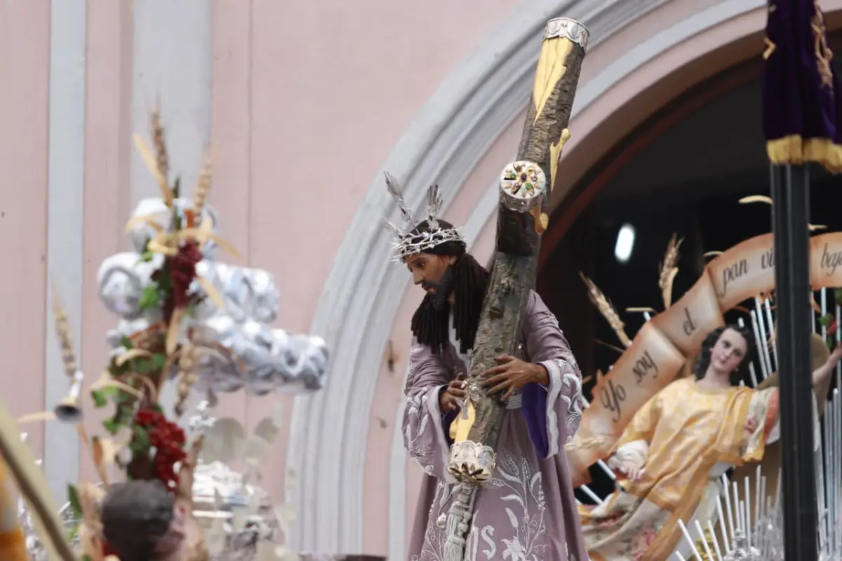Procesión de Jesús Nazareno de las Tres potencias y Santísima Virgen de Dolores., Alex Meoño/Emisoras Unidas