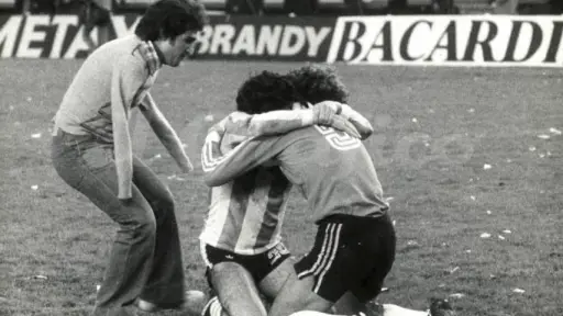 El Abrazo del Alma, la fotografía más icónica de los Mundiales