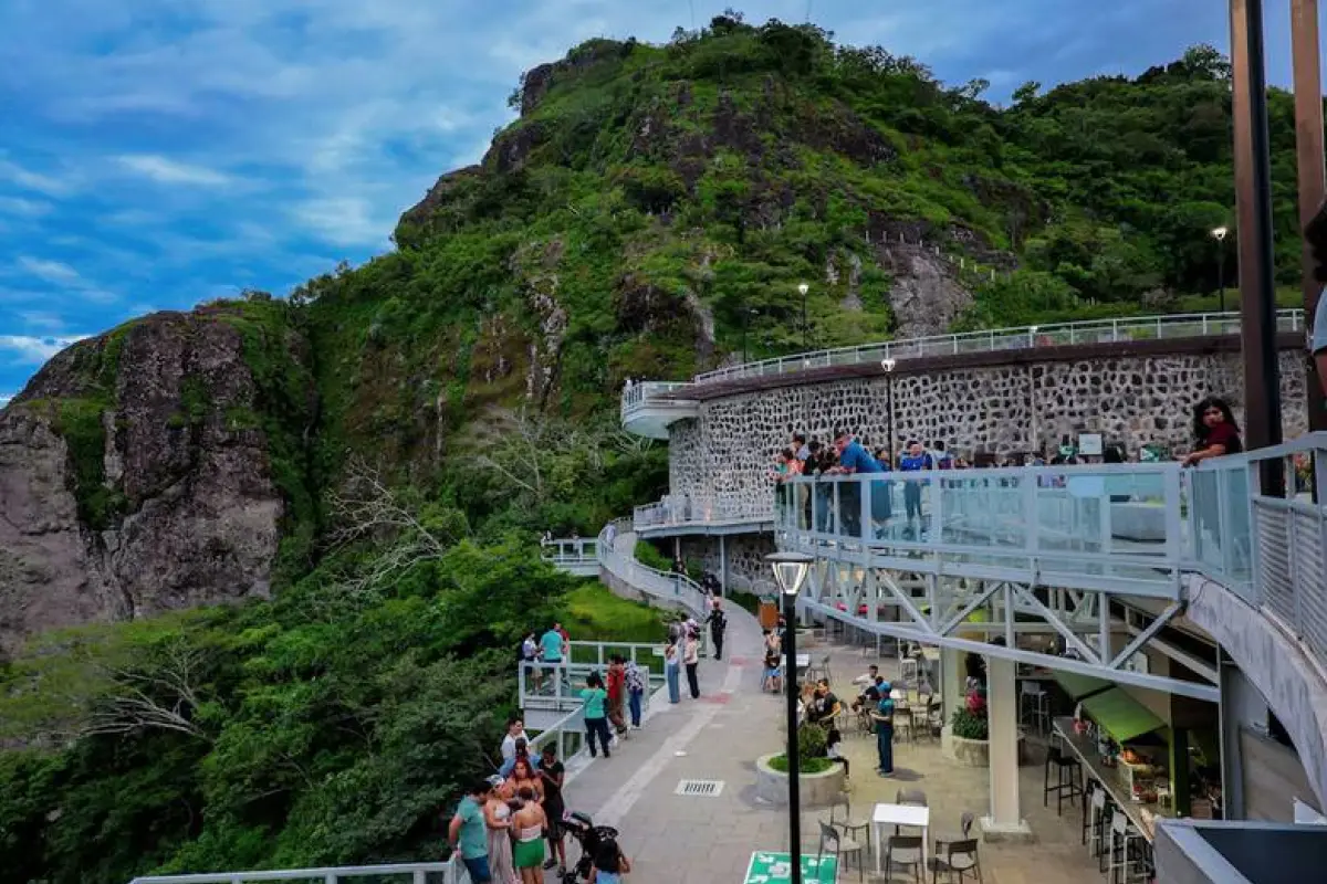 Turistas visitan diferentes áreas de El Salvador., ilustrativa: Ministerio de Turismo de El Salvador