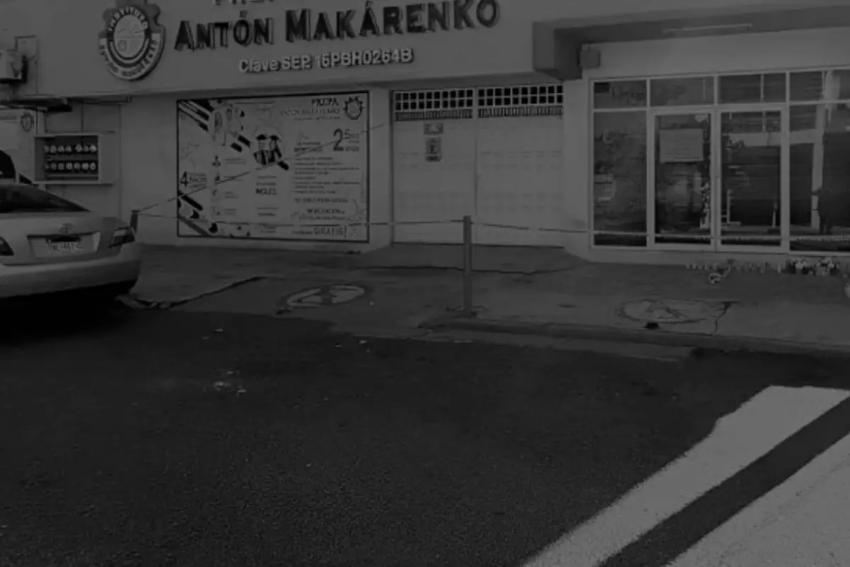 Adolescente mata a dos maestras con fusil AR-15 en escuela de México., Redes sociales.