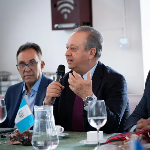 Guatemala reelecta para presidir UNALA ,Cortesía