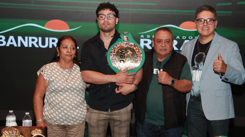 Conferencia de prensa de Lester Martínez | Alex Meoño