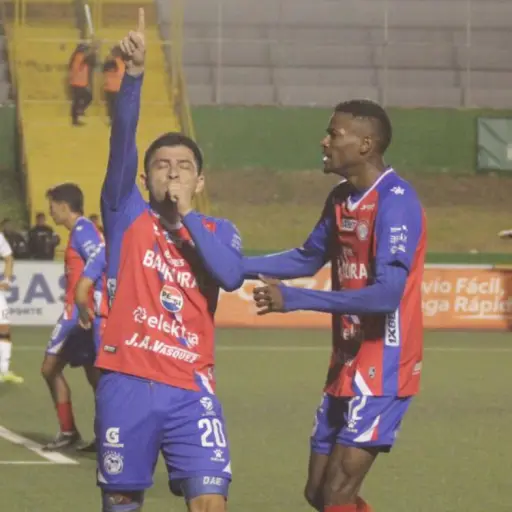 Xelajú y Cobán Imperial son el líder y sublíder del Clausura 2026, respectivamente 