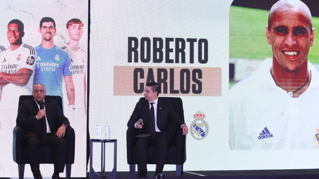 Roberto Carlos, leyenda de Real Madrid, en Encuentro de Bantrab  | Alejandro Meoño