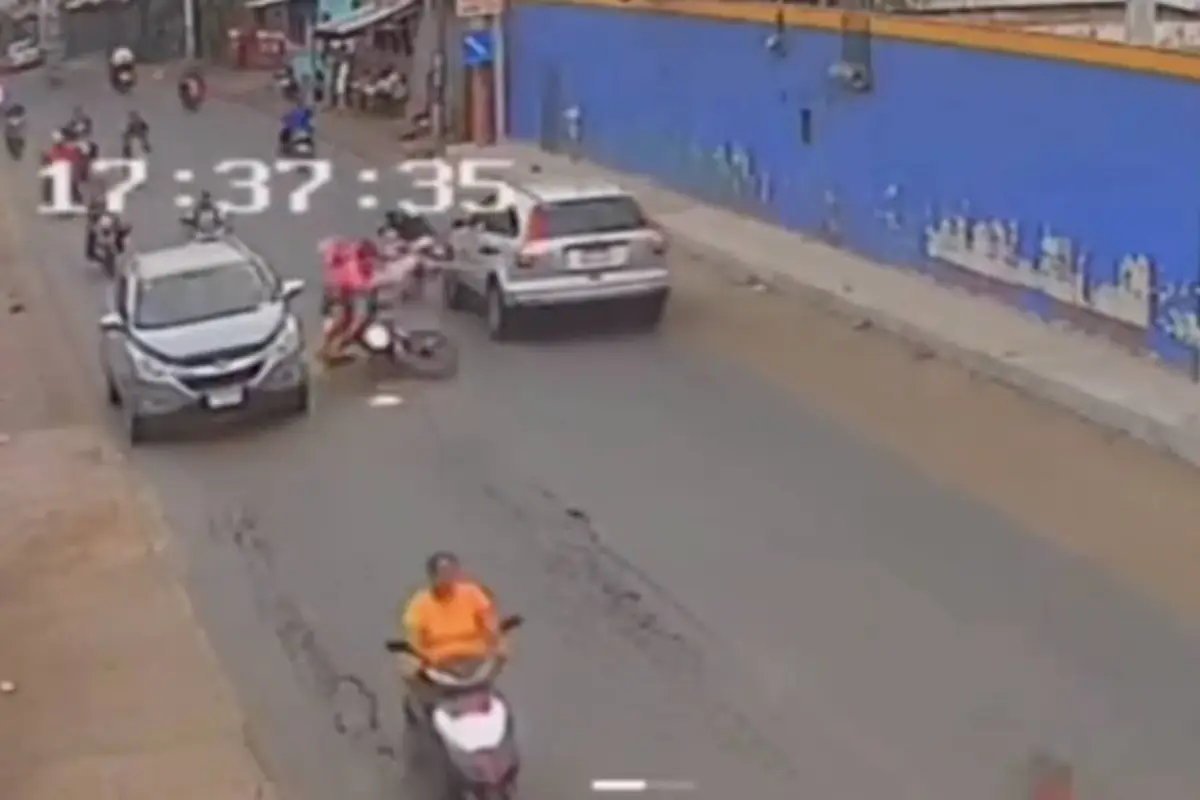 Accidente en zona 3 de Escuintla. , Captura de pantalla video de X.