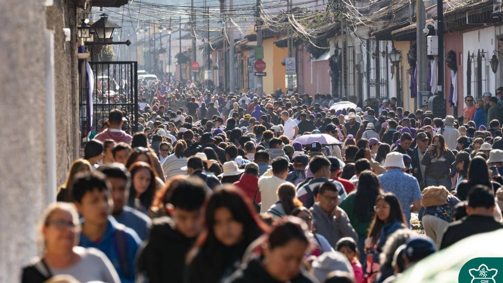 Jesús Nazareno de la Caída convoca a miles de fieles | Municipalidad de Antigua Guatemala