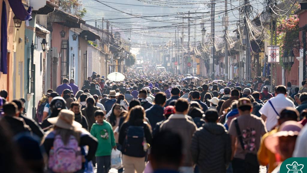 Jesús Nazareno de la Caída convoca a miles de fieles | Municipalidad de Antigua Guatemala