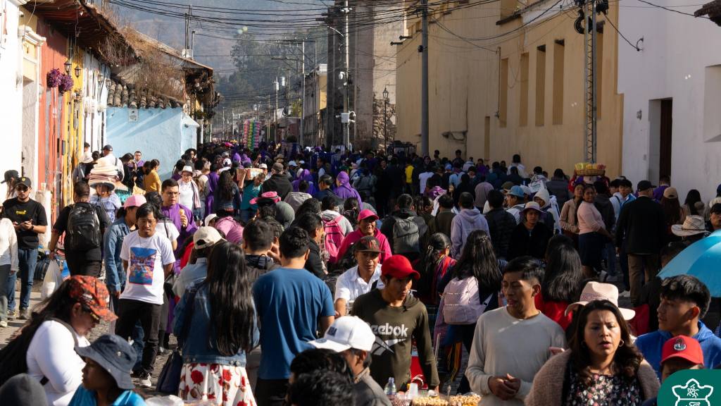 Jesús Nazareno de la Caída convoca a miles de fieles | Municipalidad de Antigua Guatemala